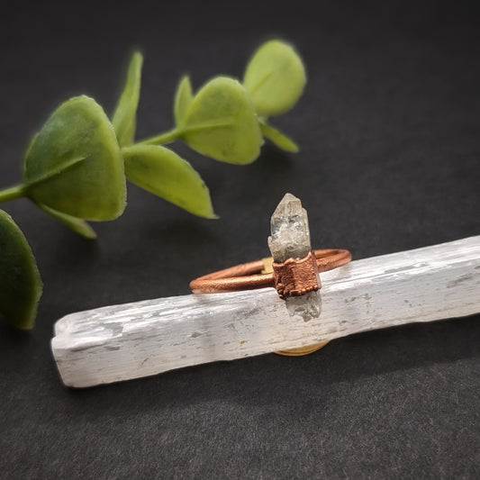 Quartz Point Ring - Size 9.5